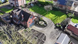 Rear Aerial- click for photo gallery